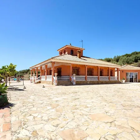 Mit Privatem Pool Holiday home